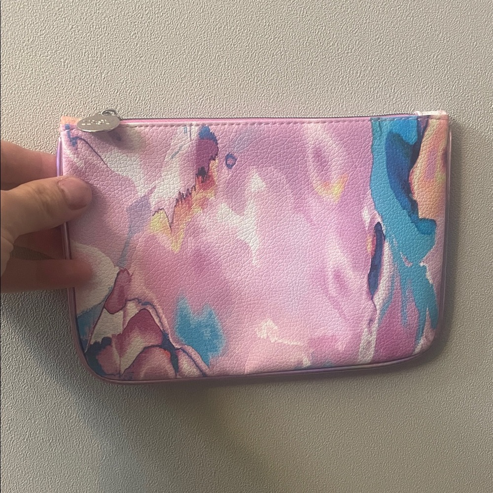 FREE WITH 5/$25 MAKEUP PURCHASE! July 2025 Ipsy Bag